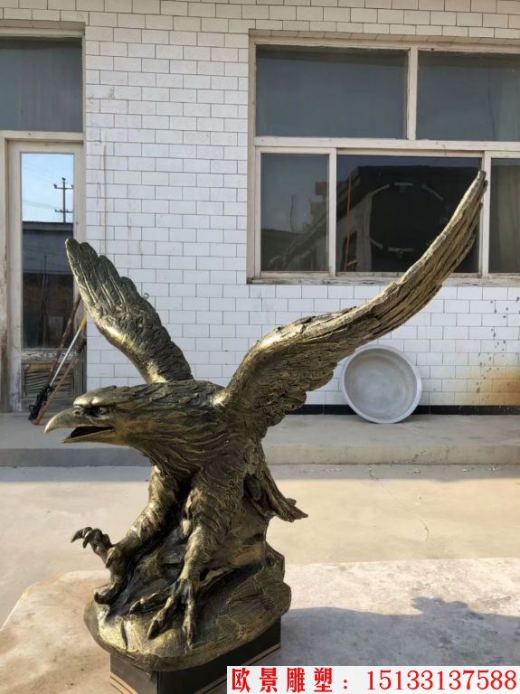 玻璃钢仿铜老鹰雕塑，价格便宜的老鹰雕塑3